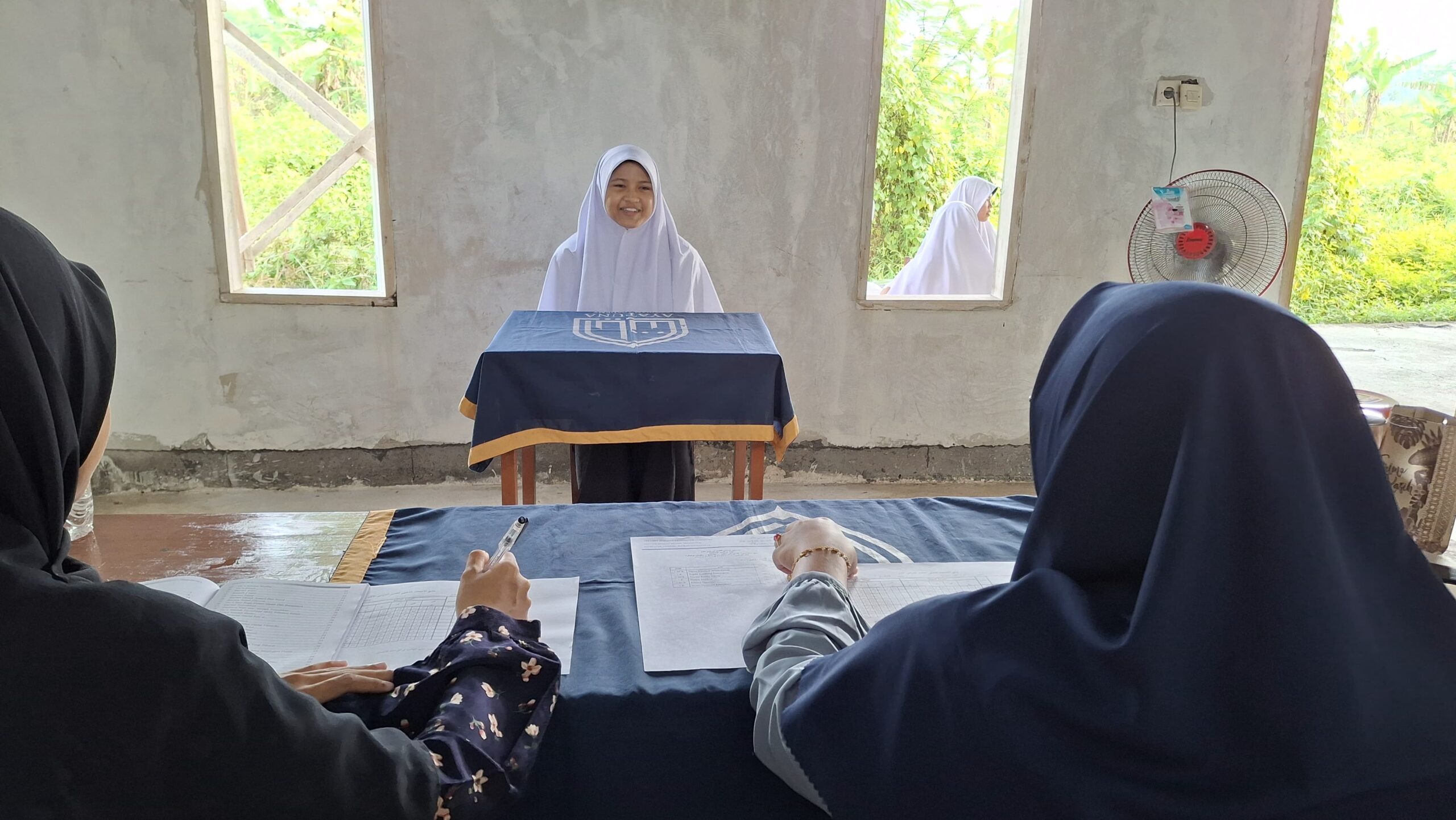 Santri KMI Pondok Modern Ayatuna Tempuh Ujian Lisan